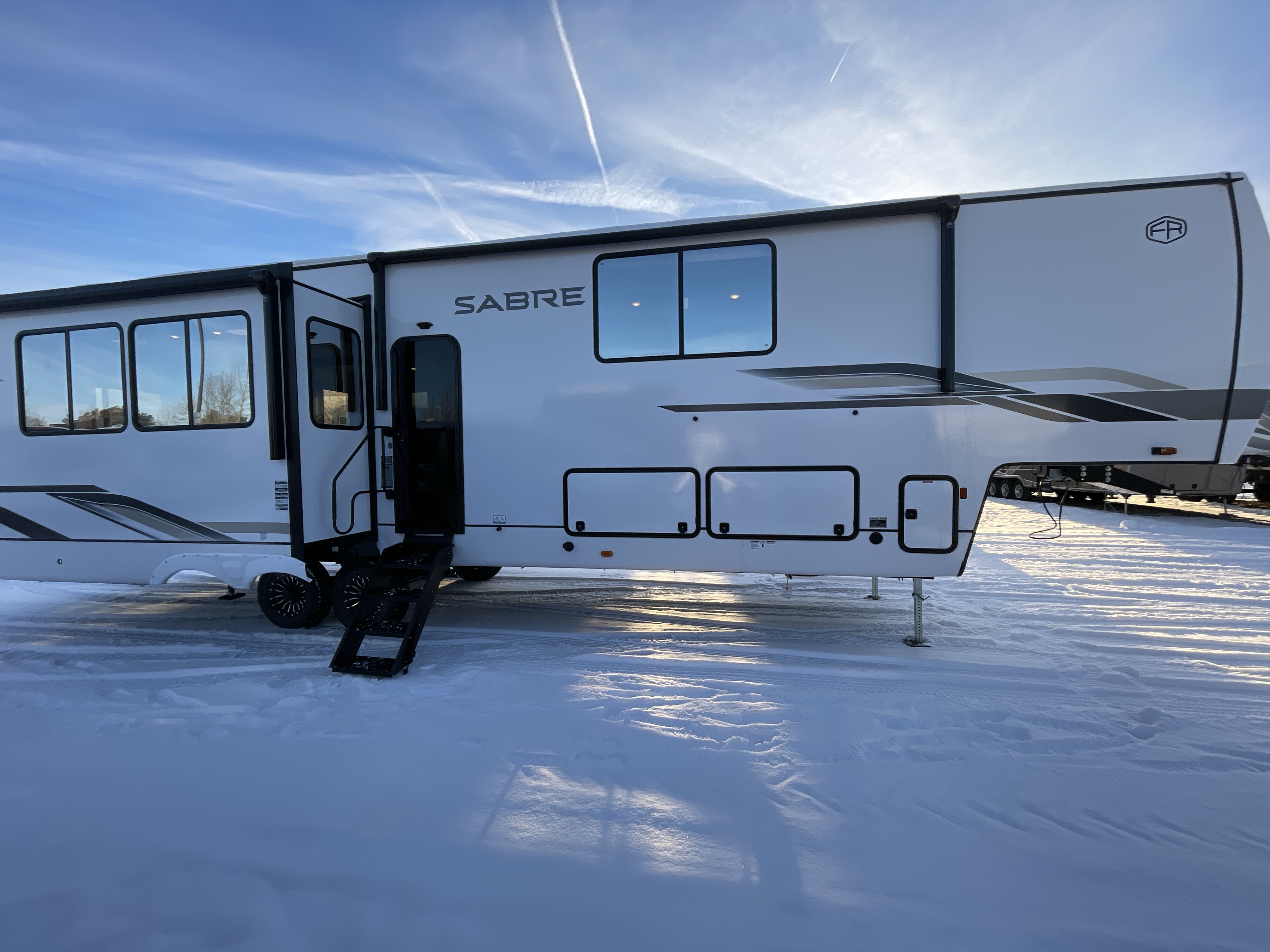Sabre Luxury Fifth Wheel