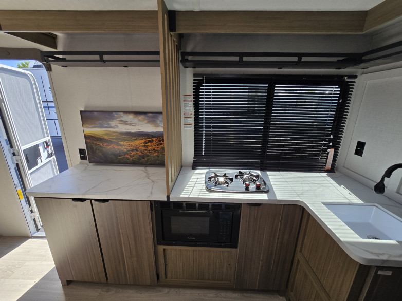 Salem FSX Ultra Lite Travel Trailer ----NEW ARRIVAL