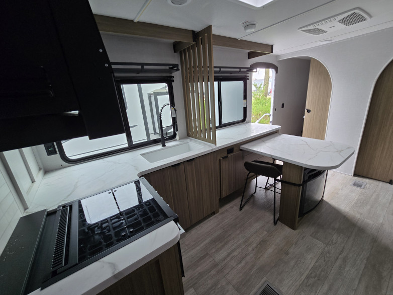 Salem Travel Trailer----IN TRANSIT