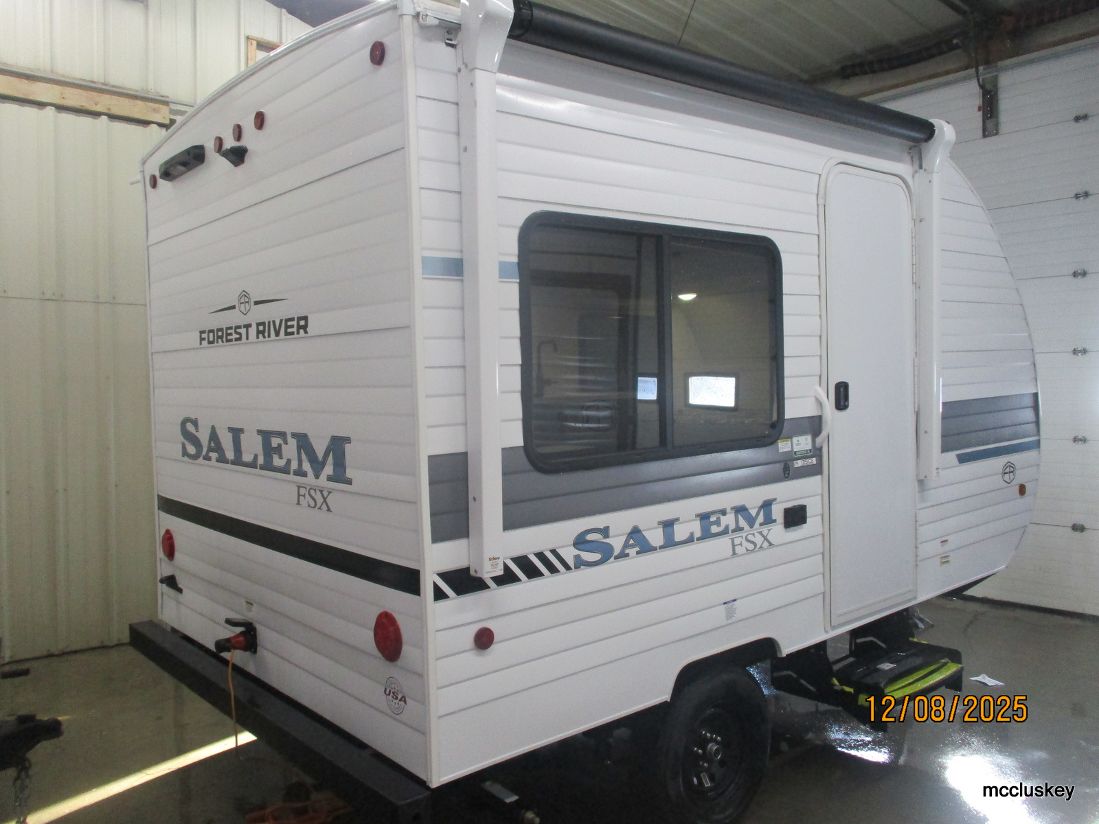Salem FSX Ultra Lite Travel Trailer-----NEW ARRIVAL